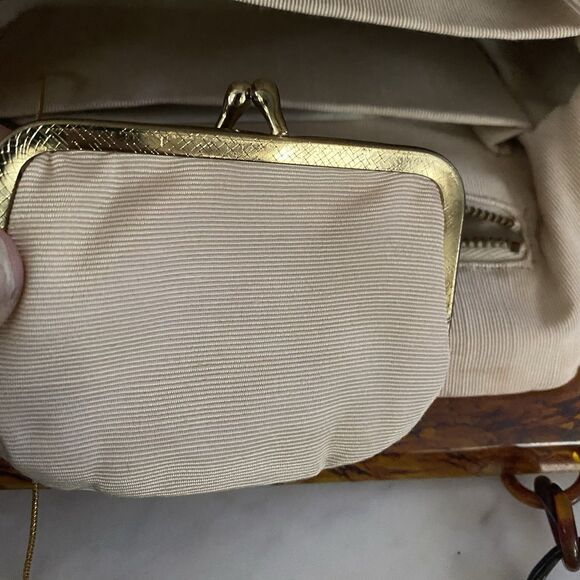 Vintage Handbag Needlepoint Floral Tortoise Handle Strap Mirror Comb Coin Purse - Picture 15 of 16